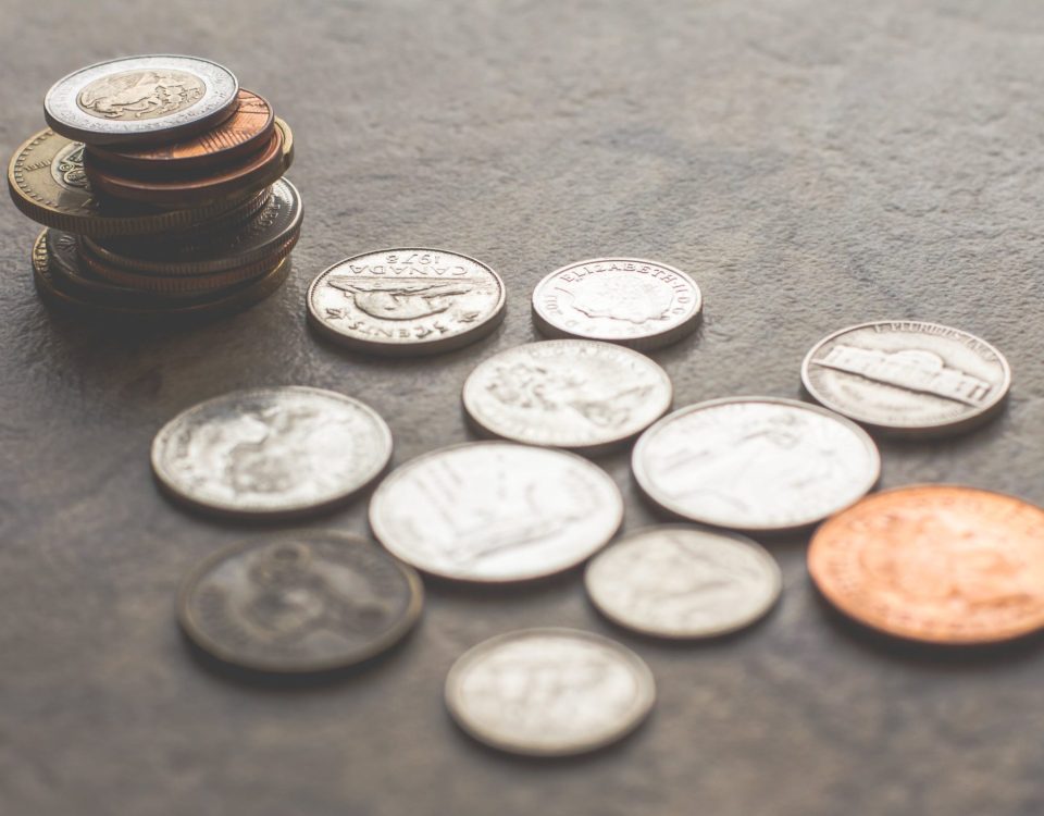 Imagen que muestra como el ahorro puede ayudar a la salud financiera